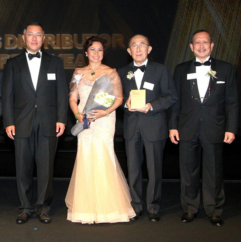 Hyundai Asia Resources, Inc. awarded Global Distributor of the Year 2016 2017 hyundai doty2