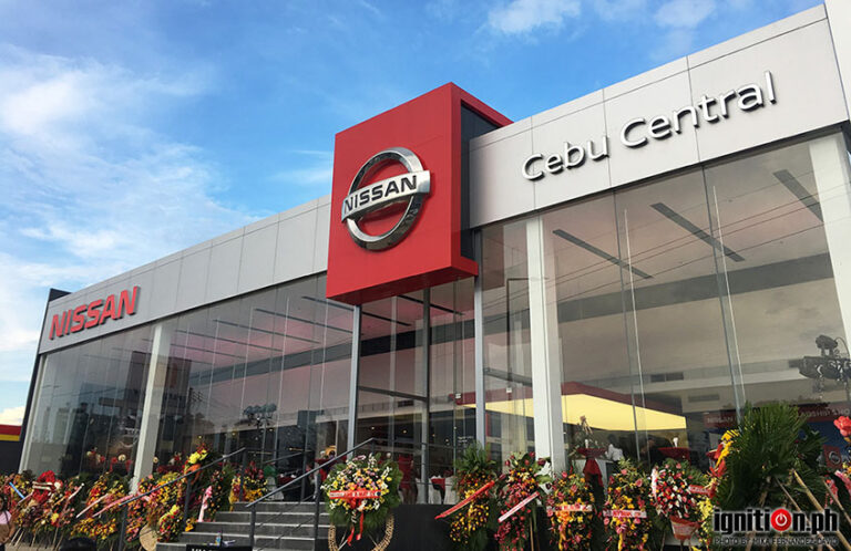Nissan opens two new dealerships in Cebu 2017 nissan cebu central 01