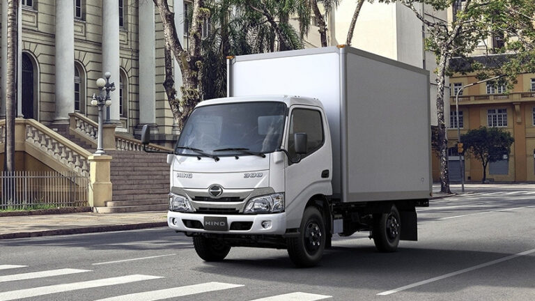2021 Hino 300 Series 01