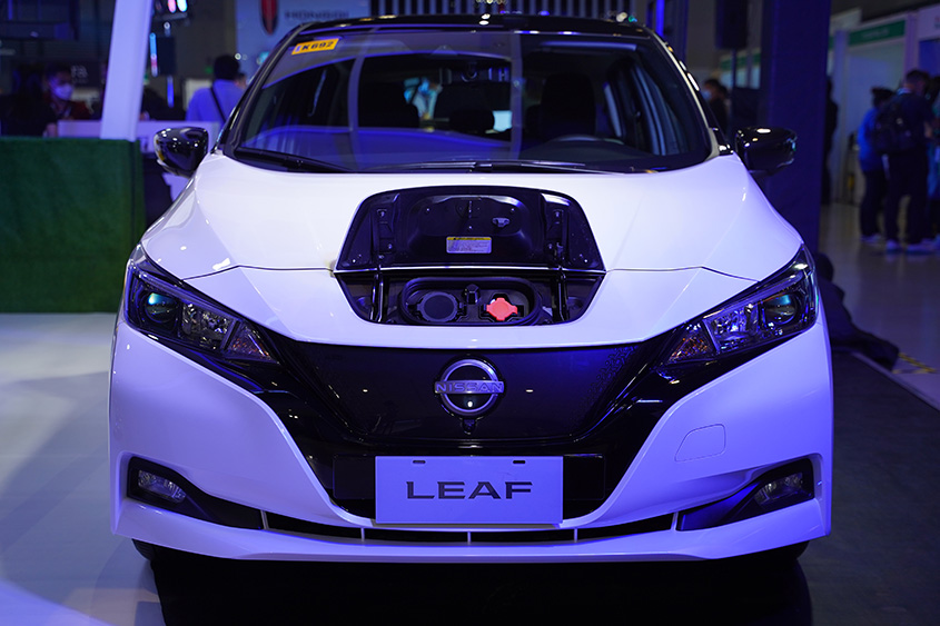 Nissan LEAF at PEVS 2